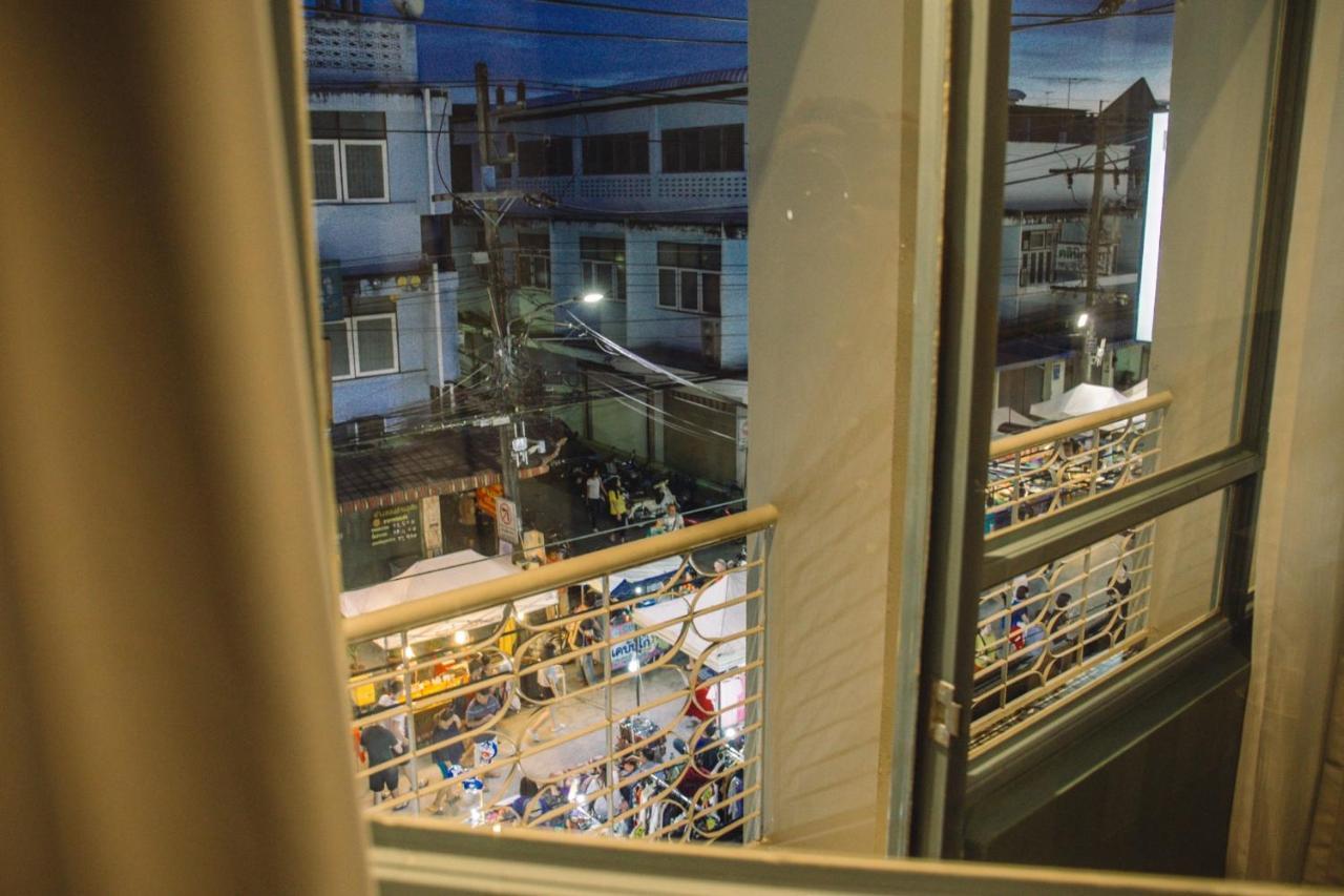 Tongsiam Hostel Csiangraj Kültér fotó